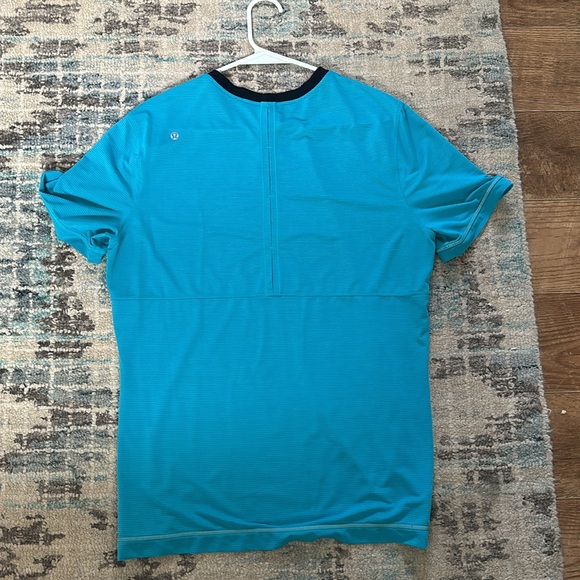 Lululemon Precise Tee *Mesh
Kayak Blue size Large - Picture 2 of 9